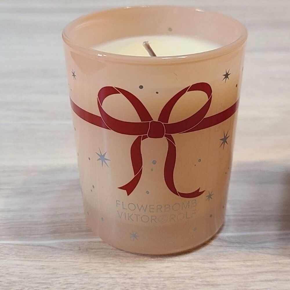 Viktor & Rolf Flowerbomb Scented Candle Pink Wax 2.5 oz Small Home Decor